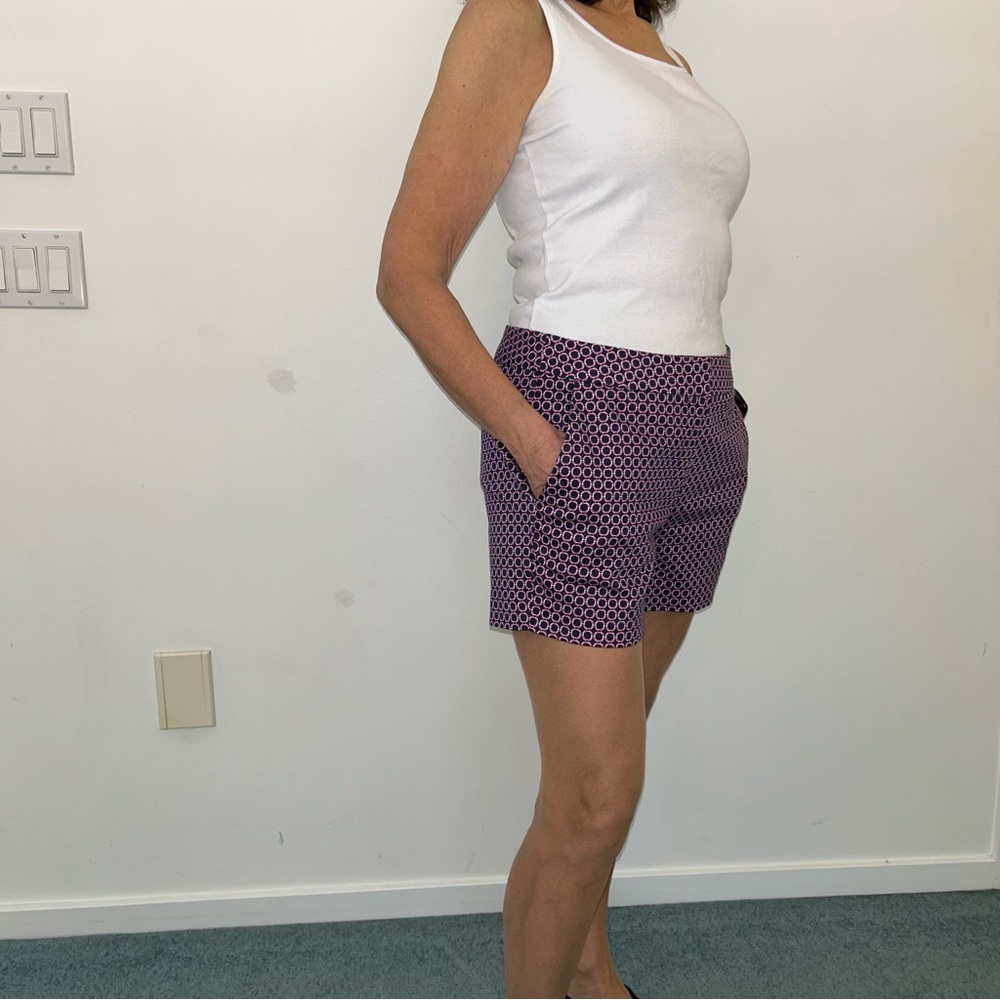 Willi Smith Women’s Easy Care Summer Shorts Size 6